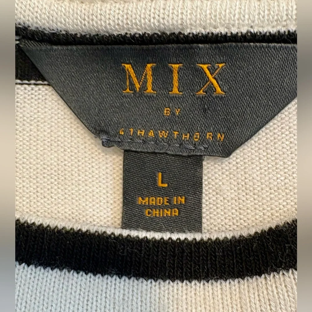 L-Sweater - Picture 4 of 4